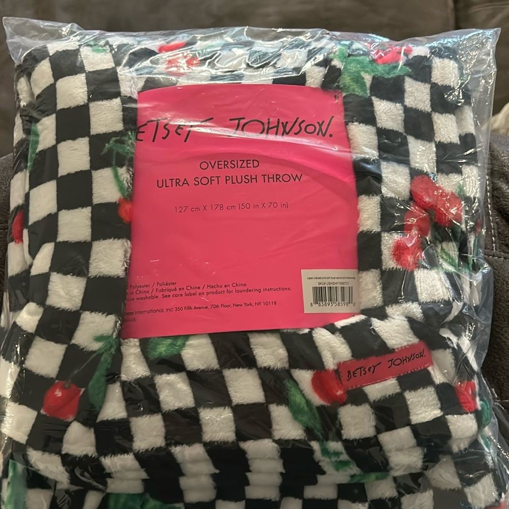 Betsey Johnson Oversized throw blanket 50x70” black and white with cherries